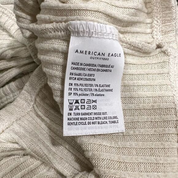 AMERICAN EAGLE OUTFITTERS TANK TOP SIZE SMALL - Picture 4 of 6